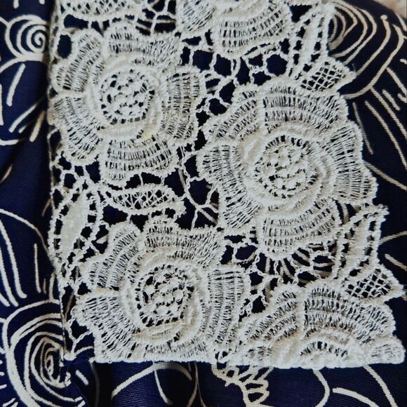 Cynthia Howie Vintage Navy Blue Outlined Floral Lace Pleated Tea Length Dress - Picture 4 of 16